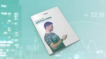 Portada del informe 'Futuro de la América Latina' sobre un fondo azul.