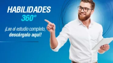 Hombre con tablet señalando 'Habilidades 360°'.