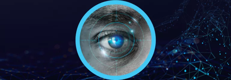 Ojo con interfaz digital y patrones de luz.